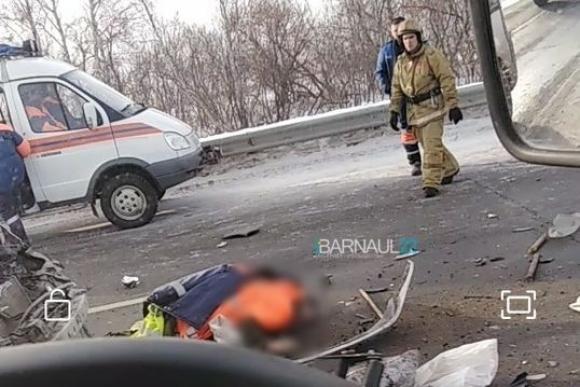 Дополнено: Смертельная авария произошла сегодня на Павловском тракте (фото)