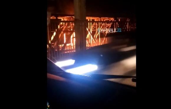 На Старом мосту утром горела щитовая (видео)