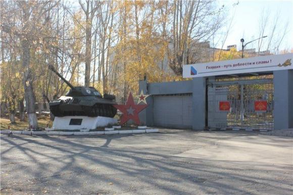 Дополнено: В Алтайском крае солдата-срочника насмерть переехал танк