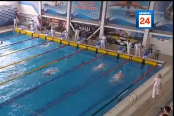 Алтайский пловец занял первое место по СФО на дистанции 50 м брассом (видео)