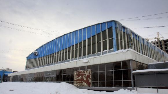 Арену Дворца спорта в Барнауле начали реконструировать (видео)