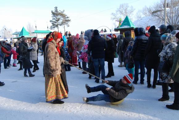 Три дня будут праздновать Масленицу в центре Барнаула