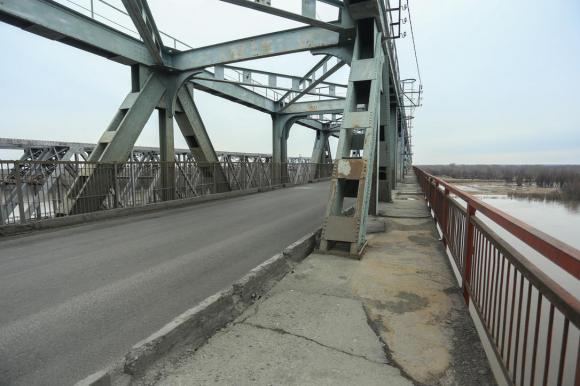 Старый мост частично перекроют 13 марта