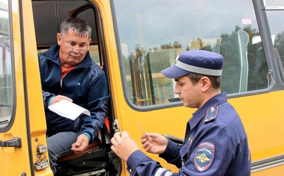 Полицейские под видом пассажиров будут проверять общественный транспорт Барнаула