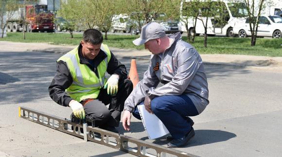Про ремонт дорог: в Барнауле проверили, как коммунальщики устраняют дефекты на дорогах после перекопов