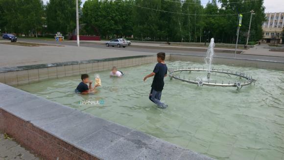 Кадр из жизни: беззаботное лето в Барнауле уже наступило
