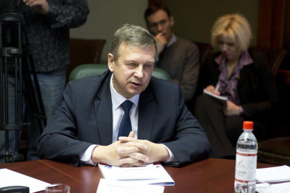 Вице-мэра Барнаула подозревают в получении взятки в особо крупном размере