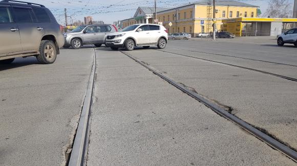 Красноармейский перекроют до 21 июля из-за ремонта трамвайных путей
