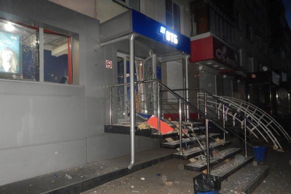 Ночью в Бийске взорвали банкомат (фото)