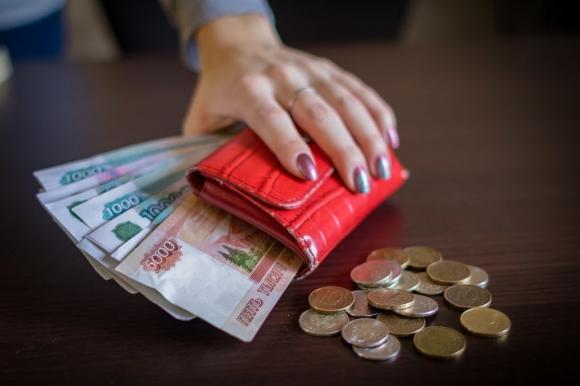 Зарплата у половины россиян оказалась ниже 35 тысяч рублей
