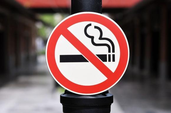 Родителей курящих детей предложили штрафовать и задерживать на несколько суток