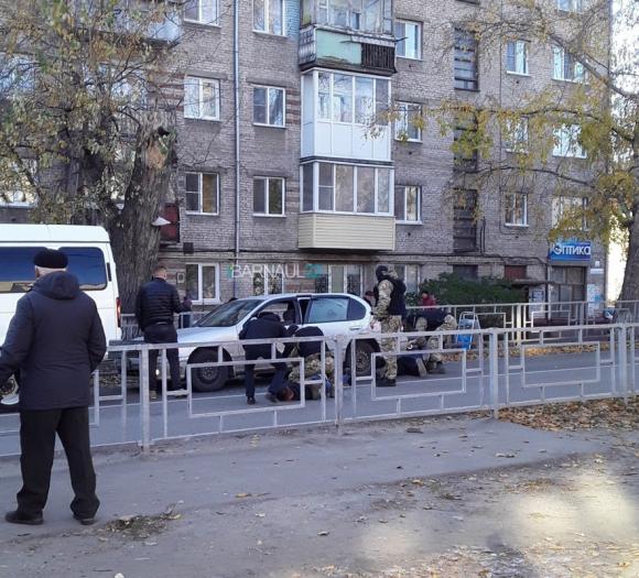 Обкрадывали пожилых людей: в МВД рассказали подробности задержания на Э. Алексеевой