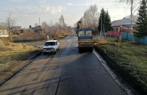 Региональный Минтранс заставил переделывать ремонт лужи в с. Первомайское (фото)