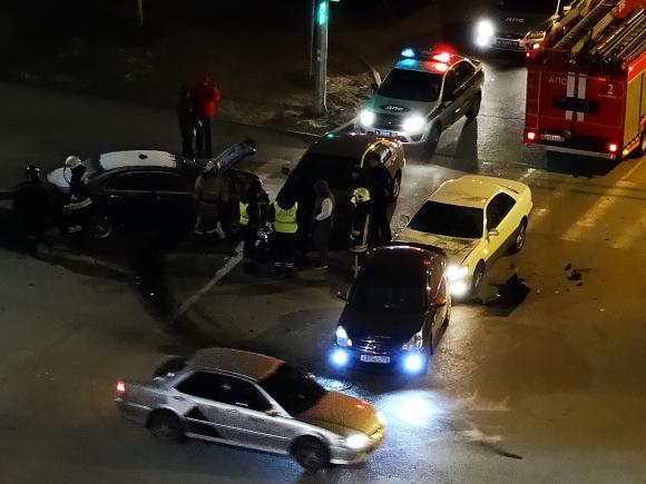 На Ускова вечером столкнулись 4 машины (фото и видео)