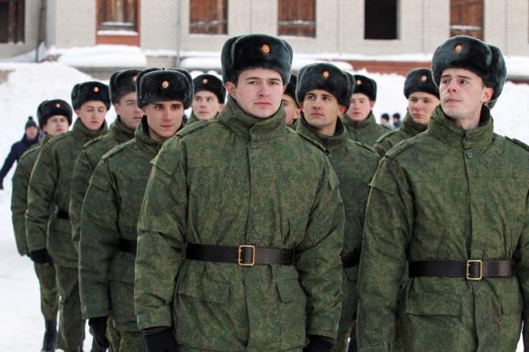 15 парней из Алтайского края отправились на службу в президентский полк (фото)