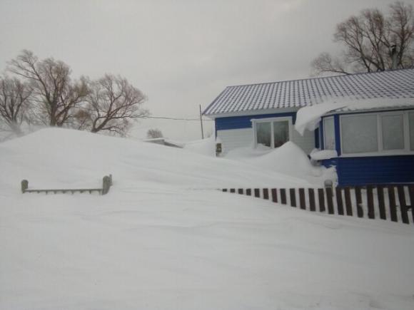 В шести отрезанных снегом алтайских селах начался дефицит продуктов