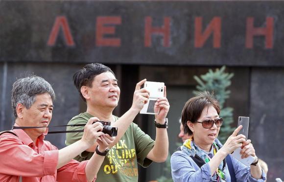 Китайским туристам запретили въезд в Россию