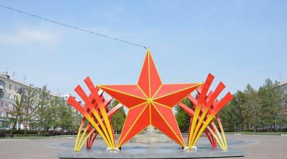 В центре Барнаула установили красную звезду