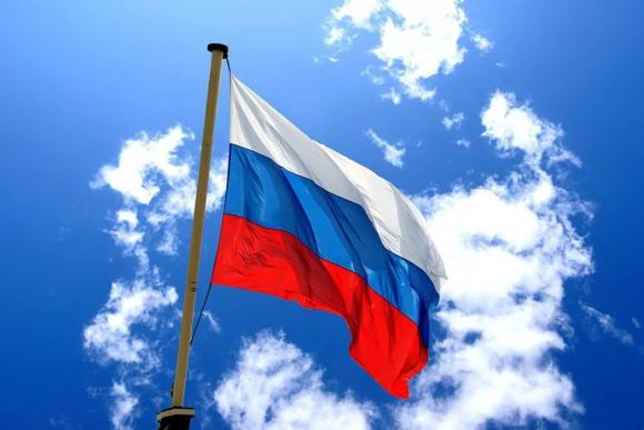 Барнаульцев просят украсить окна к Дню России