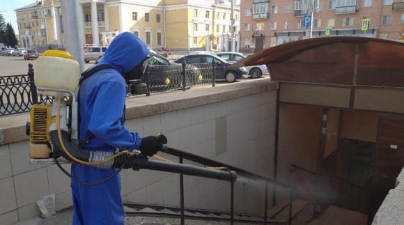 В Барнауле снова начали дезинфекцию улиц (фото)