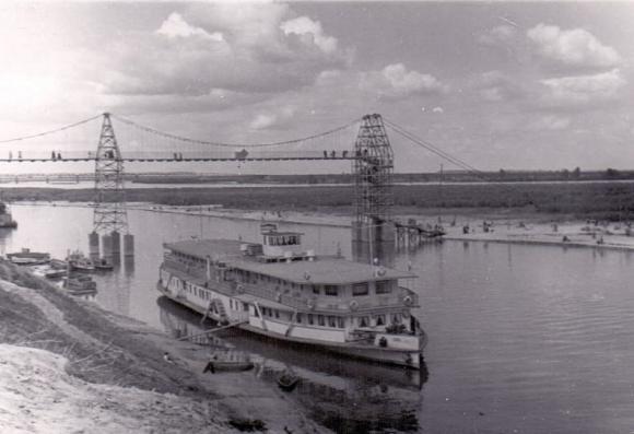 Подвесной мост через Обь над Ковшом (фото)