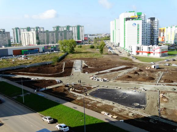 На Ускова продолжают строить сквер