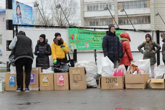 В Барнауле вновь будут собирать мусор у горожан