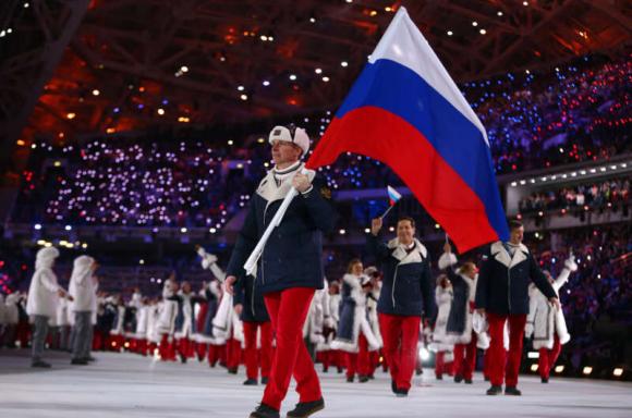 Российских спортсменов лишили права выступать под флагом России