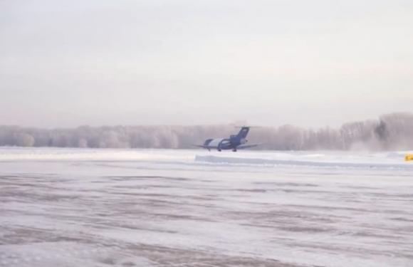 В Новосибирске испытали самолет с электродвигателем