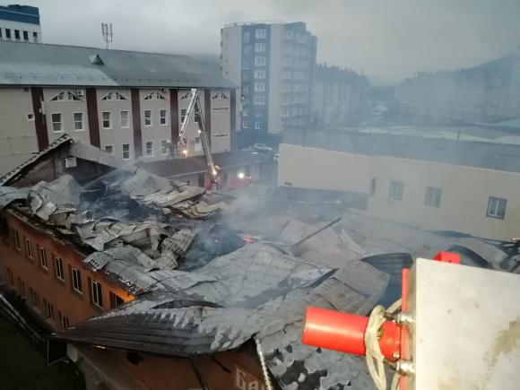 В Горно-Алтайске произошел масштабный пожар