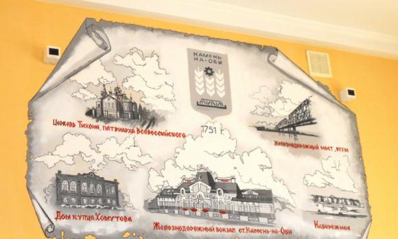 Вокзалы Алтайского края украсили настенной живописью
