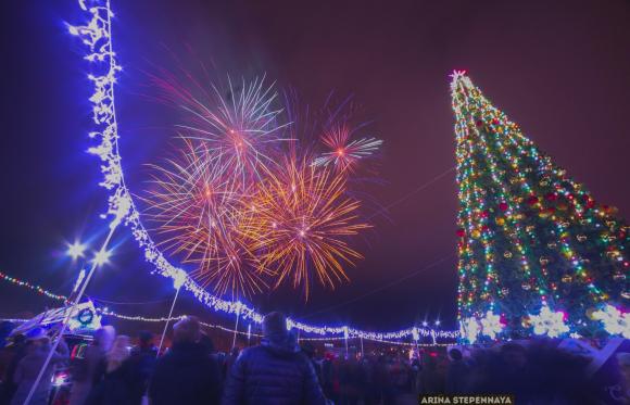 Новогодние каникулы у россиян начнутся 31 декабря