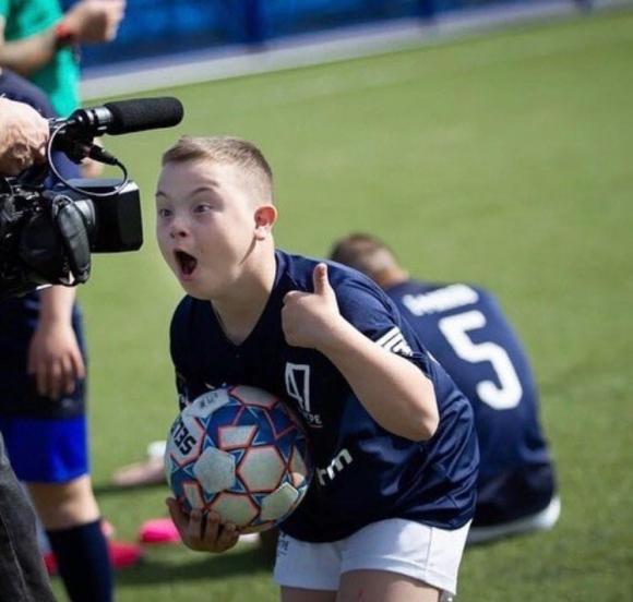 В Барнауле формируют футбольную команду из деток с синдромом Дауна