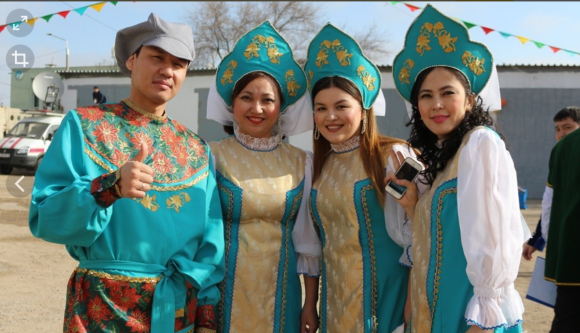 Жители Казахстана целыми семьями начали переезжать на Алтай