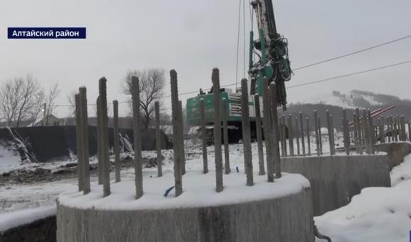 В Алтайском крае строят новый мост через Аю