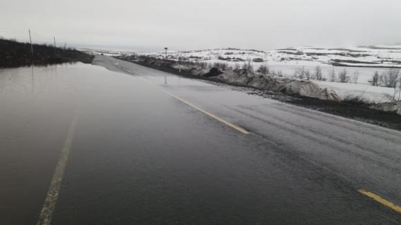 Ограничено движение на одной краевой трассе