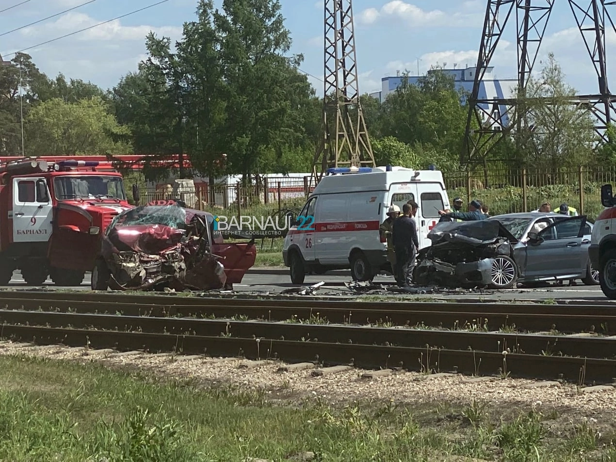 Водителя BMW - участника аварии на Змеиногорском тракте - арестовали
