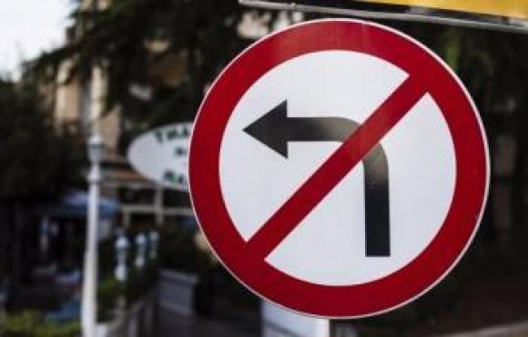 На трех перекрестках в Барнауле запретят левый поворот:
