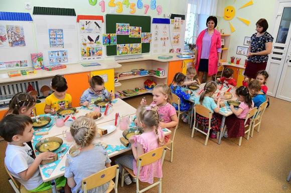 На улучшение питания в детских садах Барнаула дополнительно выделили 9,3 миллиона рублей