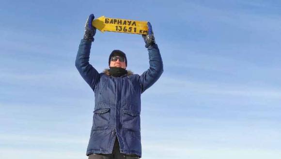 Барнаулец второй раз подряд будет встречать Новый год в Антарктиде