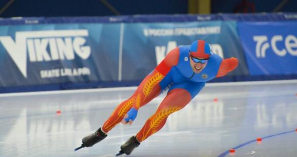 Алтайский конькобежец стал чемпионом России в спринтерском многоборье