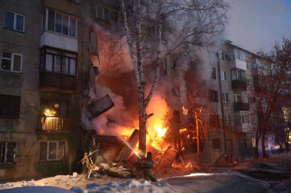 Задеожаны подозреваемые по уголовному делу о хлопке газа в жилом доме в Новосибирске