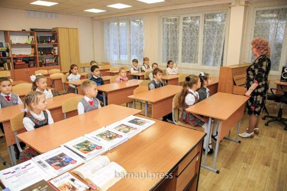 В Барнауле капитально отремонтируют три школы