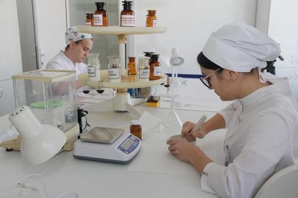 В Барнауле состоялось открытие аптечного производства в аптеке № 288 на Малахова, 111