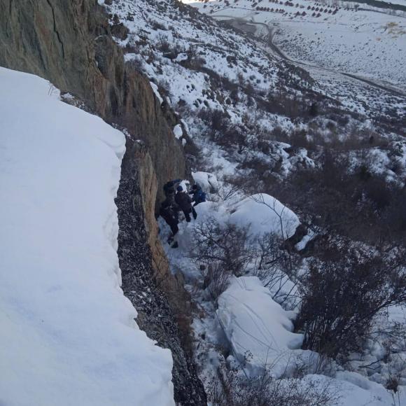Турист упал со скалы перевала Кату-Ярык