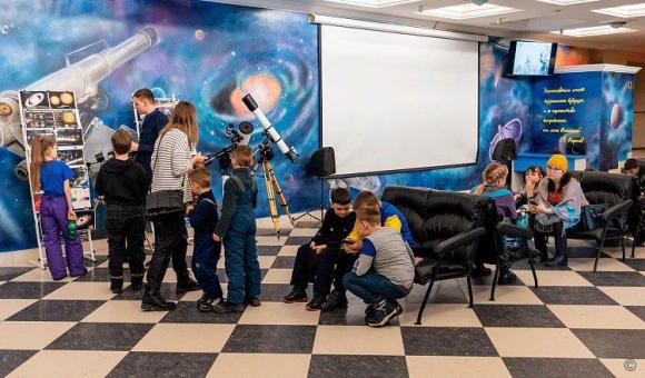 Барнаульский планетарий проведет лекцию о телескопах в новом зале