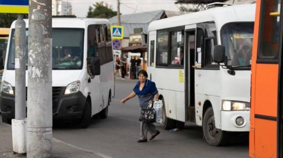 Водители автобусов до Новоалтайска выгоняют 
