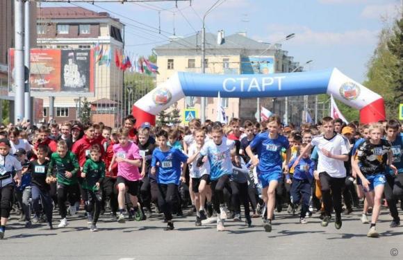 9 мая в Барнауле проведут краевой легкоатлетический пробег «Кольцо Победы»