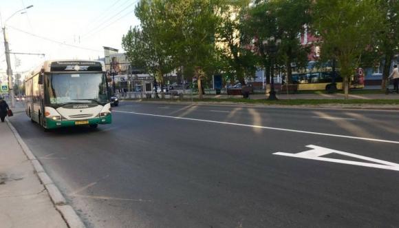 Выделенные полосы для общественного транспорта в Барнауле оставят