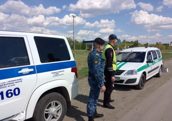 В Алтайском крае во время рейдовых мероприятий арестованы 58 автомобилей должников